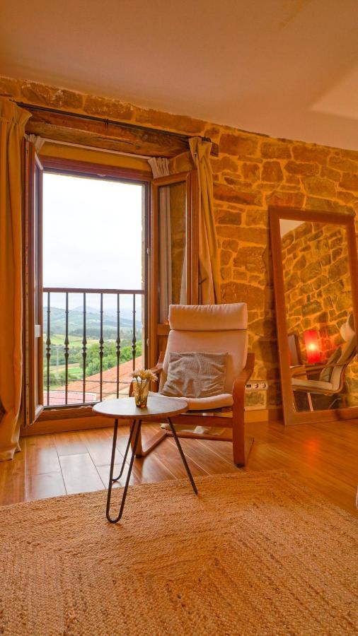 Posada Venta Hornizo Arenas De Iguna ภายนอก รูปภาพ