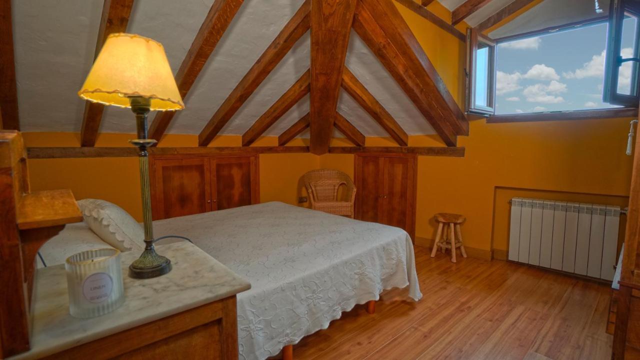 Posada Venta Hornizo Arenas De Iguna ภายนอก รูปภาพ